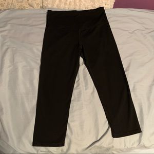 Old Navy Active Crop Leggings